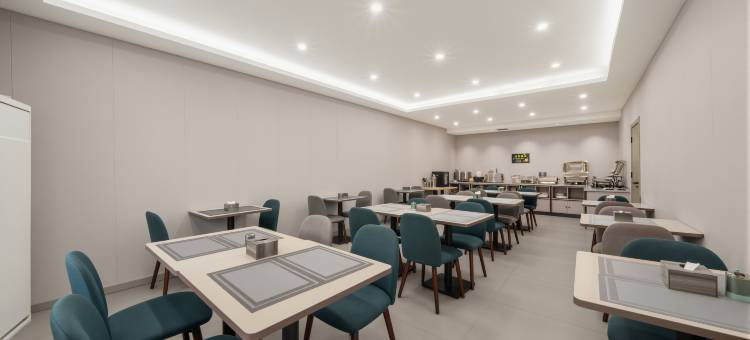 如家睿柏·云酒店(十堰武商人民商场店)图片