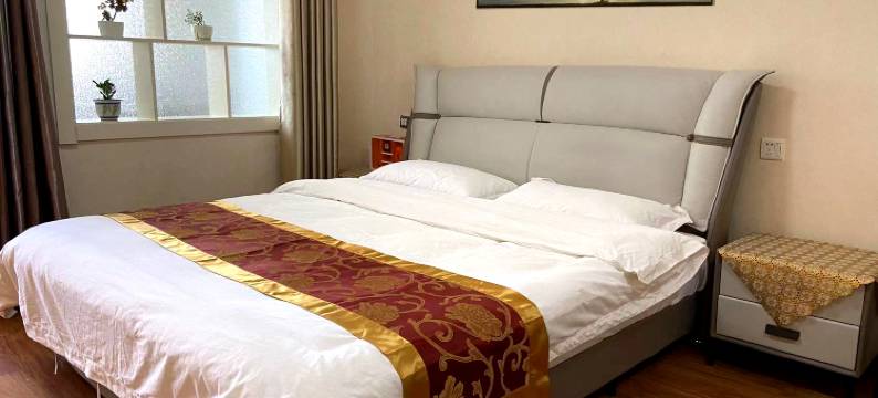 朋克精品酒店(洛阳龙门高铁宝龙广场店)图片