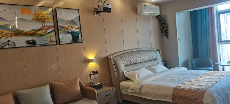 椿见观影酒店(开元大道创智广场店)图片