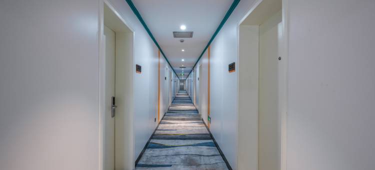 悦希漫酒店(绍兴柯桥古镇轻纺城店)图片