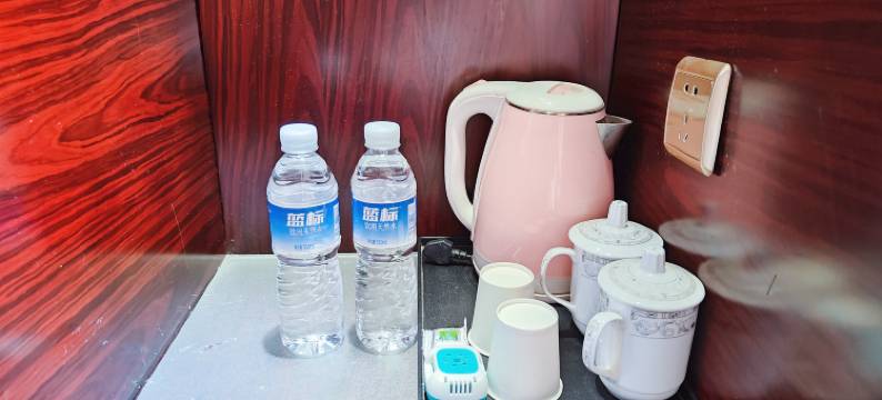 香河县保颐酒店(香河贵都家具城店)图片