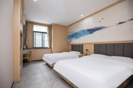 清沐酒店(南京玄武湖青春广场地铁站店)