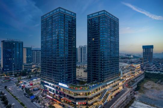 尚庭轻居酒店(翠屏区政务中心店)