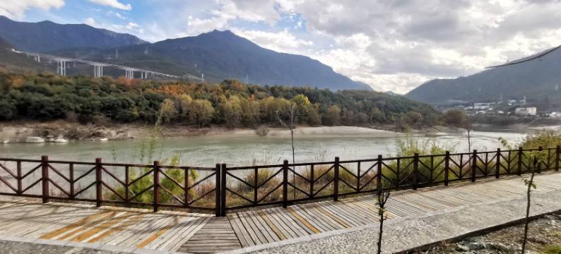 迪庆经济开发区初见精选酒店图片