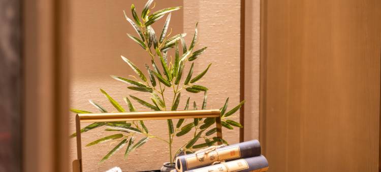 上海阳光酒店(虹桥路地铁站店)图片