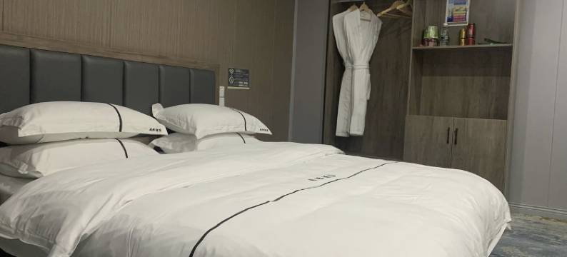 昭觉鼎际酒店图片