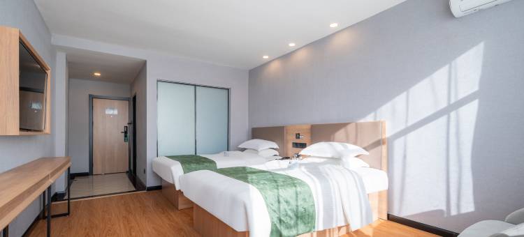 格林豪泰智选酒店(沂水天使花苑店)图片