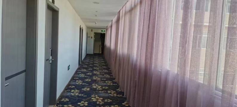 屏边广场宾馆图片