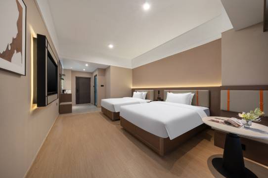 沃德·阿拉丁酒店(东阿店)