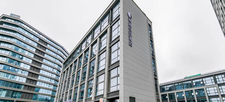 丽晶轻奢潮盟电竞酒店图片