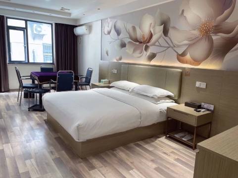 阳新燕之巢酒店