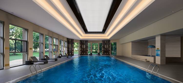 六安曙光铂尊酒店图片