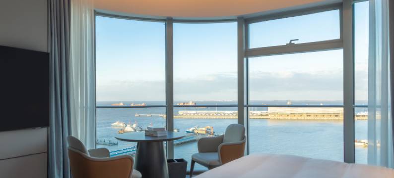 上海伊敦康得思酒店(吴淞口邮轮港店)图片