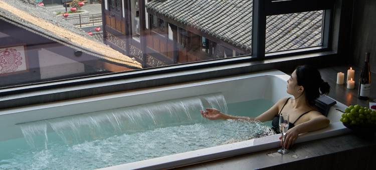 乐山L私汤江景酒店·City Vacation(乐山张公桥东大街美食街店)图片