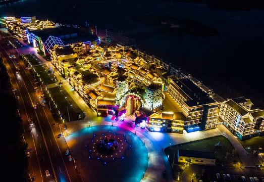 Maison New Century Hotel Overview