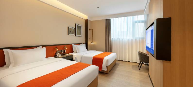 铂雅万熙酒店(郑州中原博览中心凤凰台地铁站店)图片