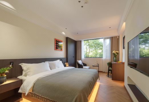 玖栖智能酒店（大理高铁站店）外景图