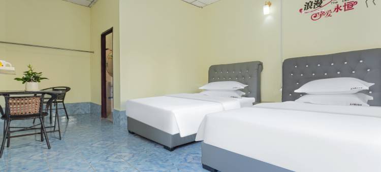 五洲酒店原五洲假日酒店(提前预约免费接送高铁站，泳池)(Wuzhou Hotel)图片
