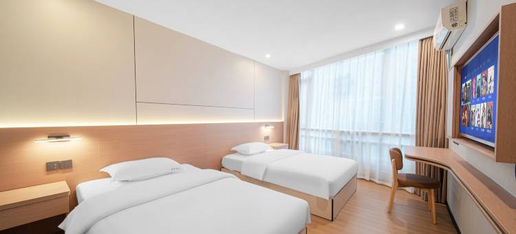 鑫豪酒店(重庆石桥铺地铁站陈家坪汽车站店)图片