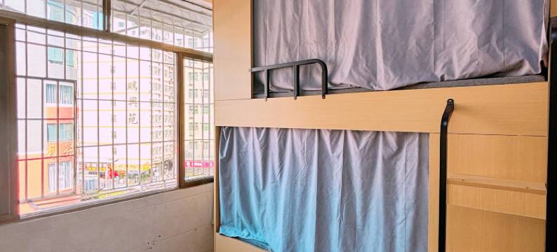 初夏女生公寓图片