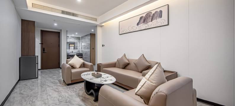 张家界国臣酒店(七十二奇楼子午路店)图片