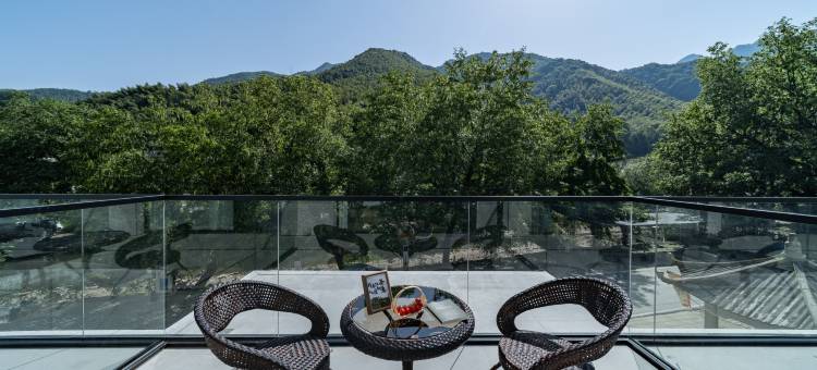 外滩壹號·山川竹海·智能影音·美宿(泾县水墨汀溪风景区店)图片