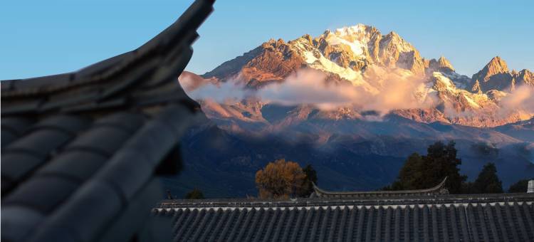 玉龙八月观山海·日照金山|Bag End霍比特慢游度假美宿(白沙店)图片