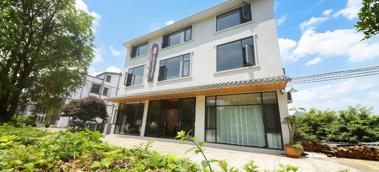 万峰林岚影峰庐民宿图片