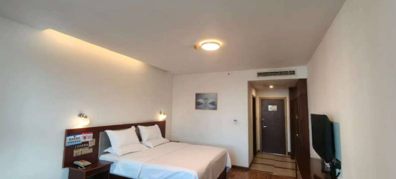 和信茂元国际大酒店(十堰五堰步行街店)图片