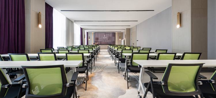 艺龙酒店(海西格尔木江源中路昆仑公园店)图片