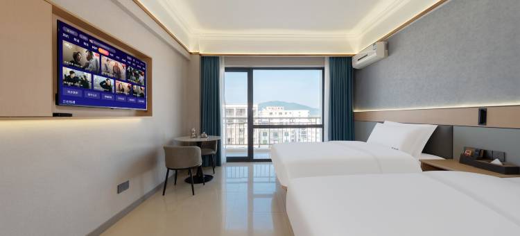 小鹿辰客·海澜湾酒店(三亚湾凤凰国际机场店)图片