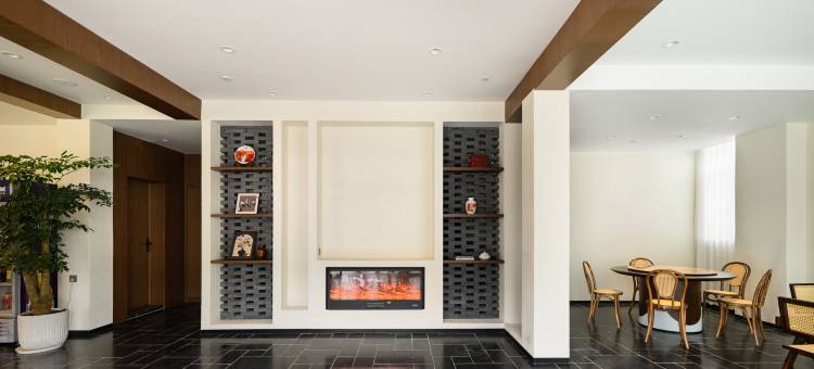 山和月·阳台观岳赏星怜花侘寂风设计原宿(武当山景区售票处店)图片