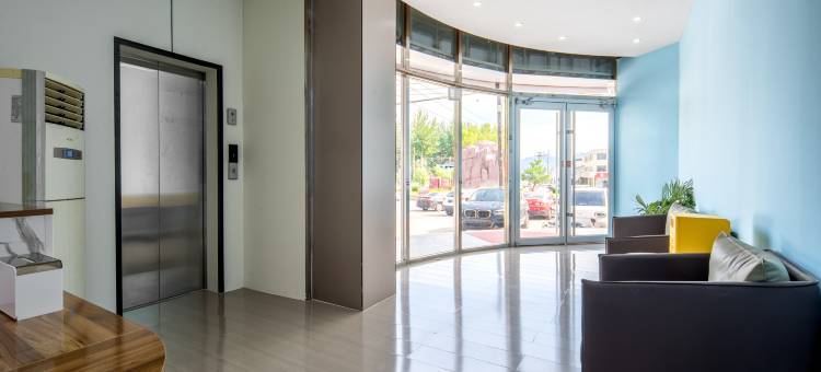 菲桐假日酒店(涞源站店)图片