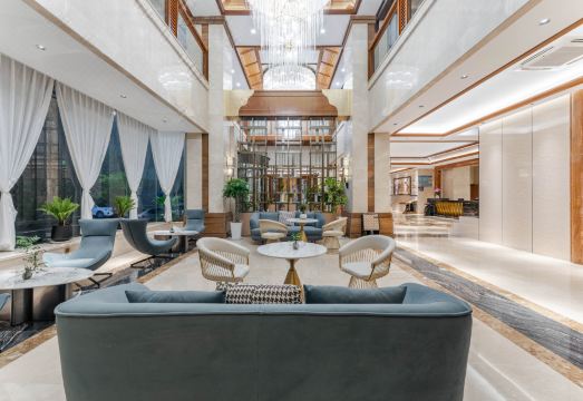 昆明亿都国际温泉酒店外景图