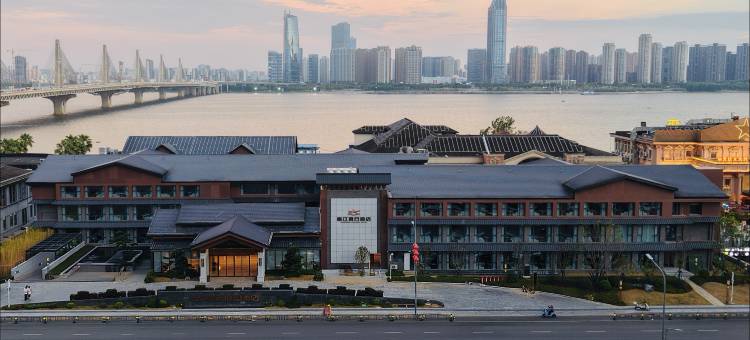 南昌赣江假日酒店(红谷滩摩天轮店)图片