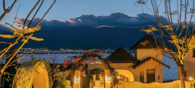 大理牧心堡·VILLA悬崖海景度假庄园(洱海文笔村店)图片