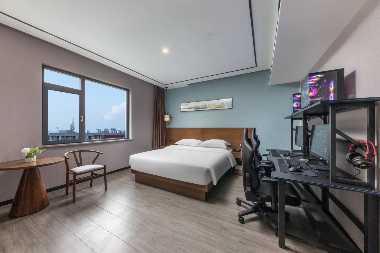 美娱·星峰电竞酒店(岳阳火车站步行街店)图片