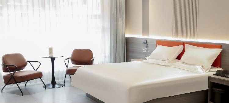 孙吴逸庭商务酒店图片