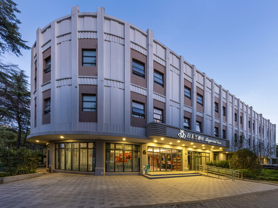 白玉兰酒店(上海大宁国际同济医院店)