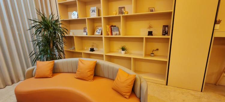 阳春炜富商务酒店图片