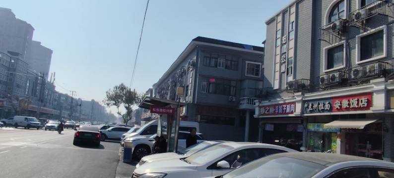 上海宏顺旅馆(上海松江站店)图片