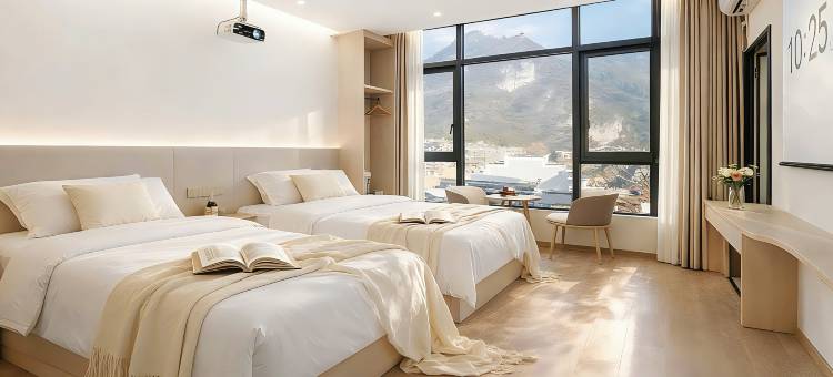 镇远·阅美河畔|Ezzy·Urban Cultur全景民宿(青龙洞祝圣桥店)图片