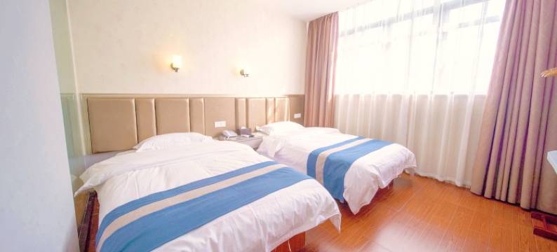 九福酒店(福州三坊七巷南门兜地铁站店)图片