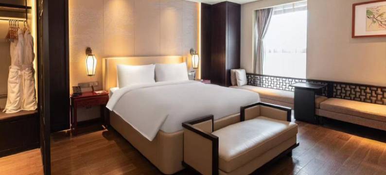 兰州中山林茂御酒店(张掖路步行街正宁路夜市店)图片