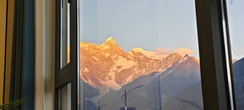 米林山遇拾光酒店图片
