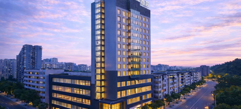 小隐轻居酒店(广元高铁站图腾广场店)图片