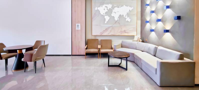 方柚电竞酒店(中山小榄海港城汽车总站店)图片