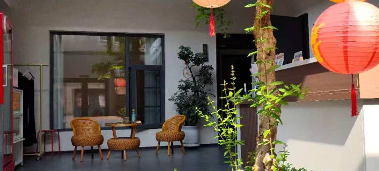 月泮·金杏居民宿(开封万岁山.清明上河园店)图片