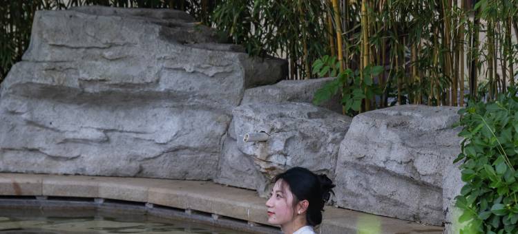 大连金石滩绿发温泉假日酒店图片