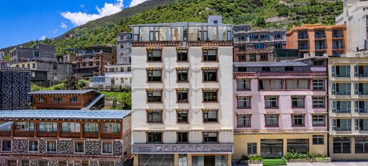 云溪山月民宿(四姑娘山长坪沟景区店)图片